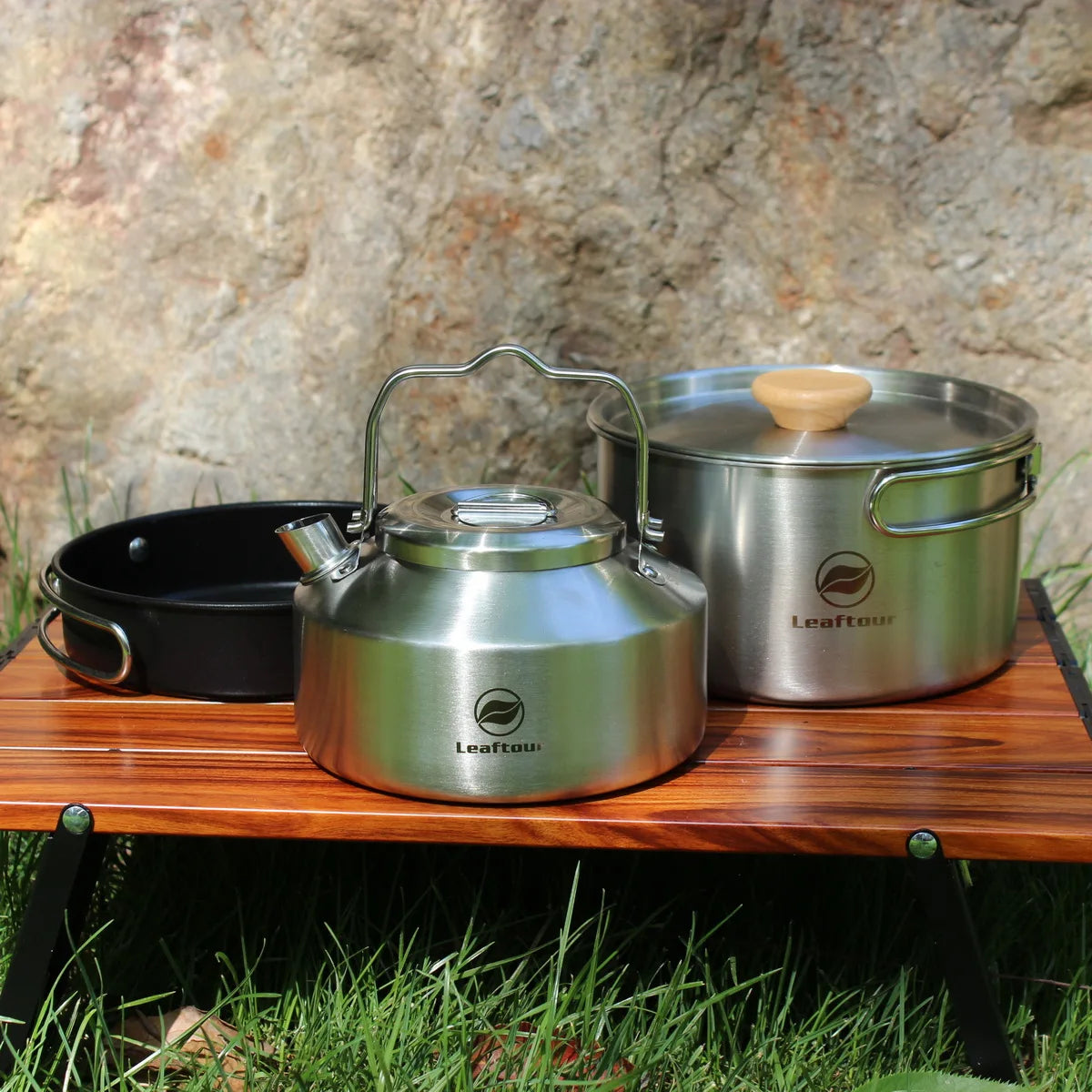 Camping Kochset aus Edelstahl – Kessel, Topf & Pfanne für 2–3 Personen