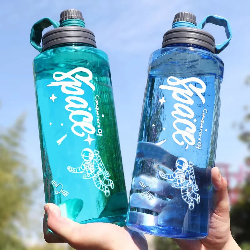 „2L/3L Sport‑Wasserflasche mit großer Kapazität, mit Filter – umweltfreundliche Kunststoff‑Trinkflasche, tragbar, ideal für Fitness, BPA‑frei“