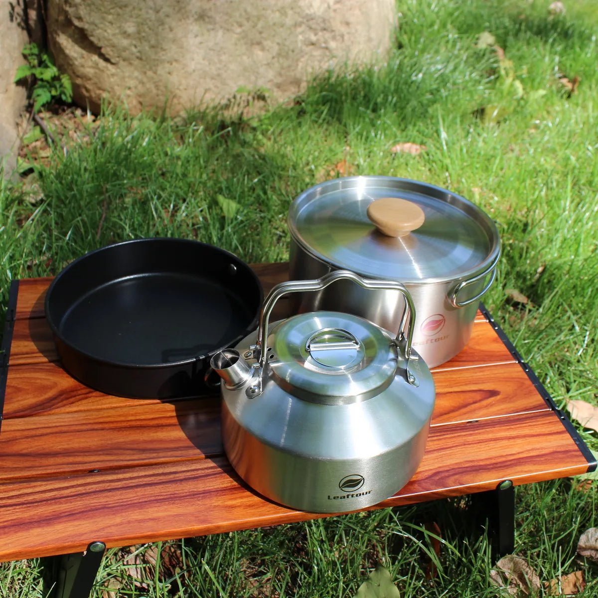 Camping Kochset aus Edelstahl – Kessel, Topf & Pfanne für 2–3 Personen